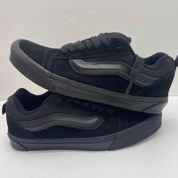 Vans Men's Black Suede Knu SkoolBlack/BlackVN0009QCBKA Sneakers